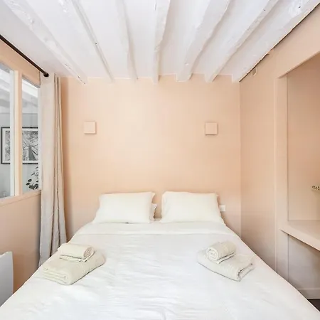 Elegant Parisian Apartment, Place Des Vosges Appartement